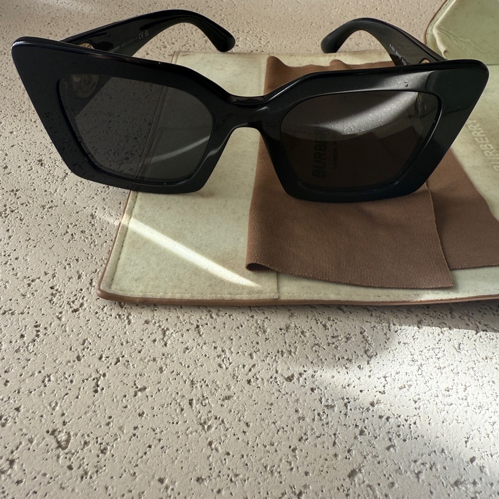 Black Designer Sunglasses